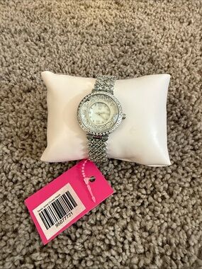 Sassy Jones Silver Crystal Accent Women's Watch Needs Battery